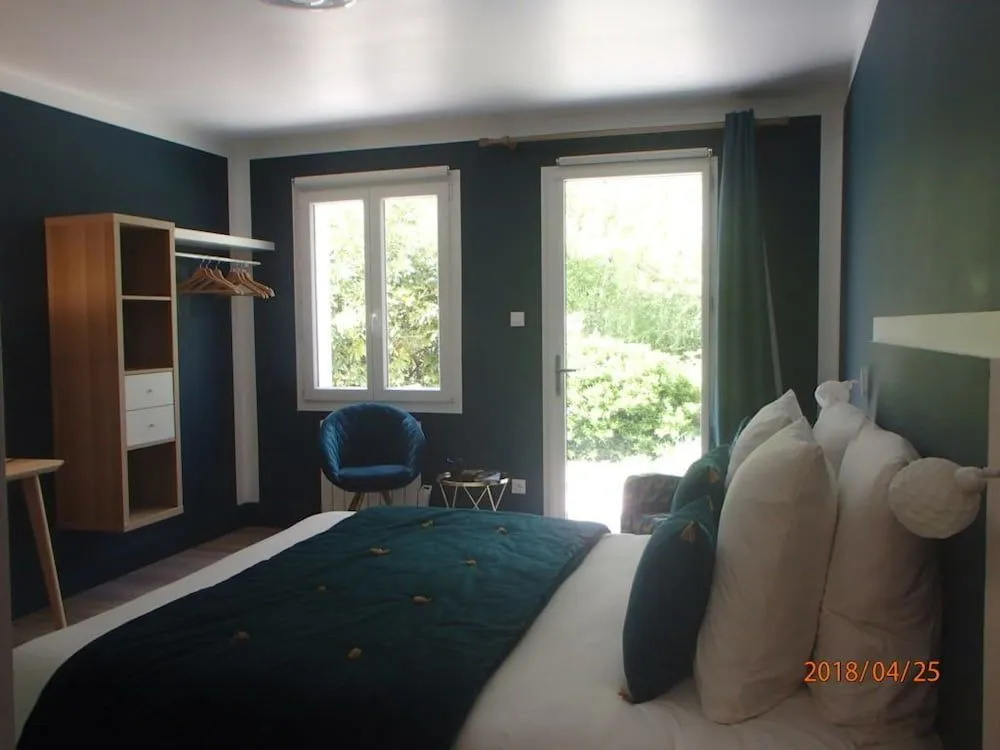 Voir la photo 4 — Chambre d'Hôtes Les Pins