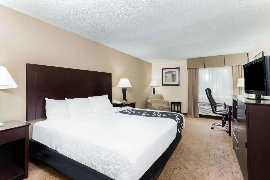 AmericInn by Wyndham Frankfort IN - Chambres