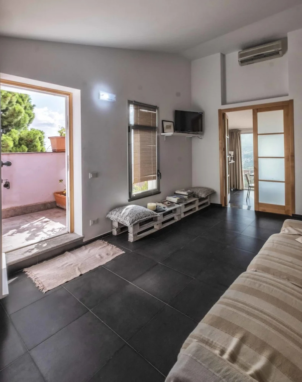 3 Bedrooms Apartment
