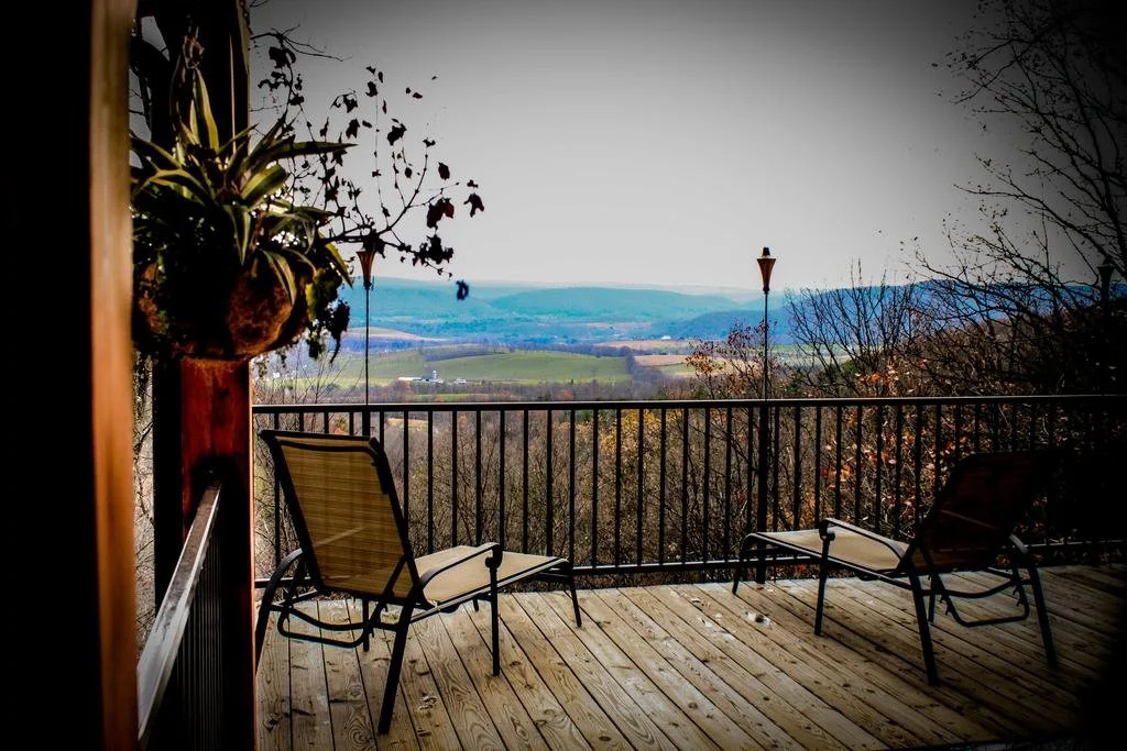 Brush Mountain Lodge