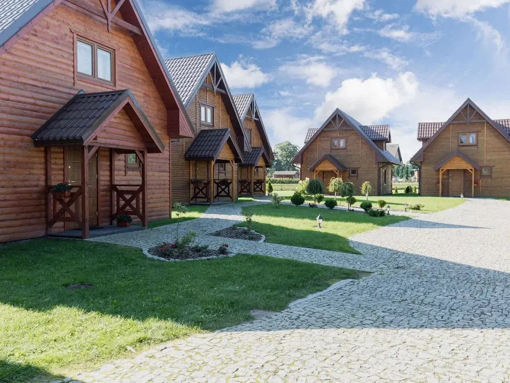 Comfortable Houses With Swimming Pools, Rewal