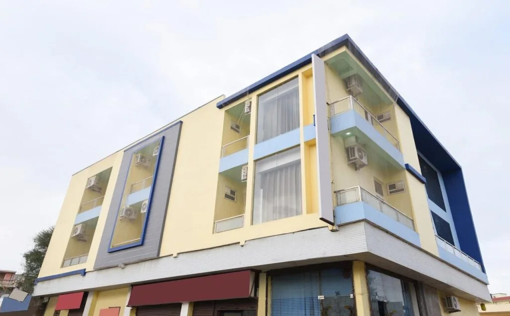 Hotel Om Palace By OYO Rooms