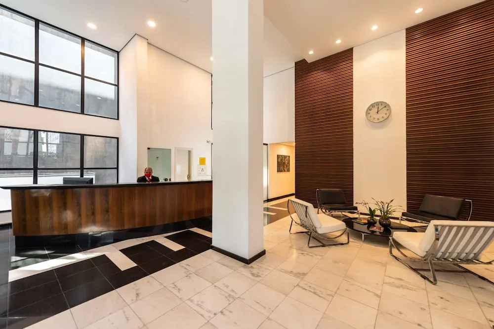 Lobby & Reception