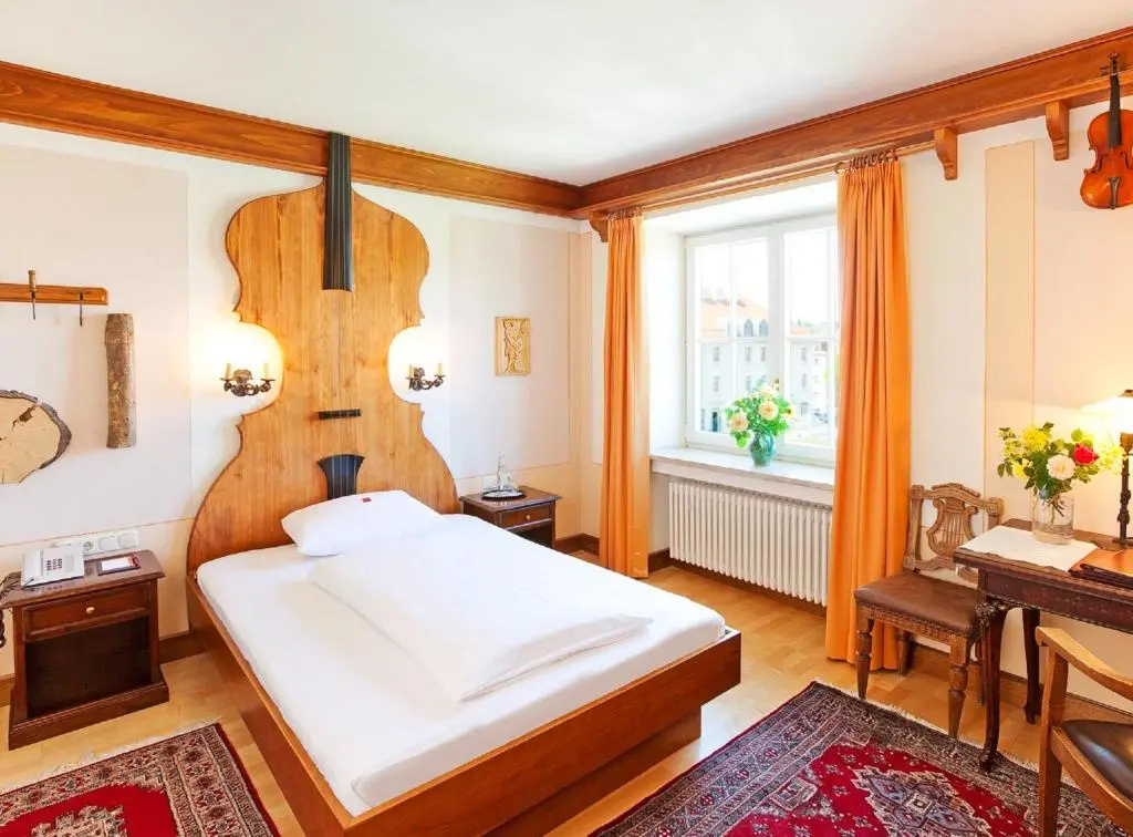 Hotel Hirsch - Chambres
