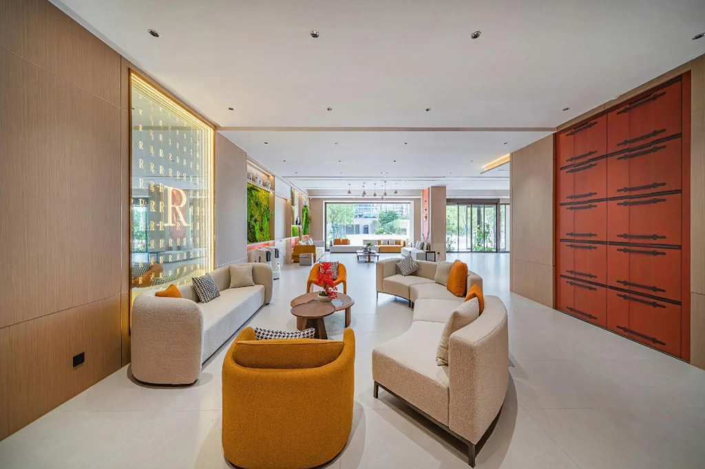REZEN LONGUU Hotel (Guangzhou Baoneng Performance Center Luogang Subway Station) — фото