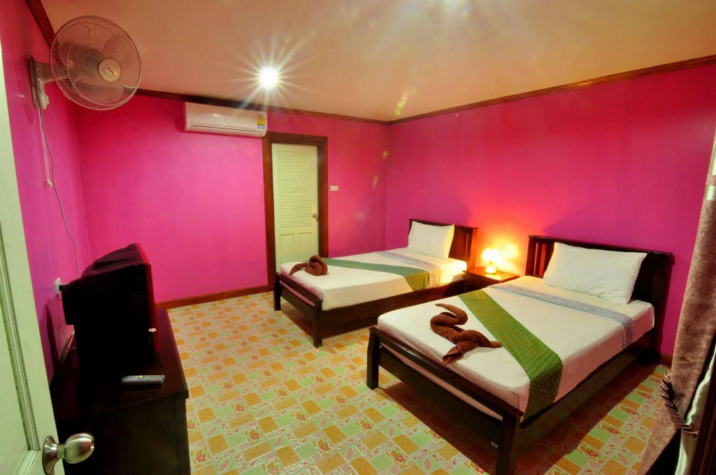 Phi Phi Sand Sea House — 3
