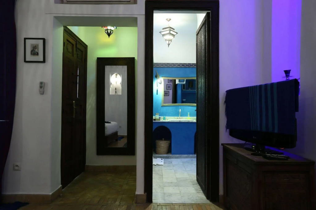 Hotel photo 12