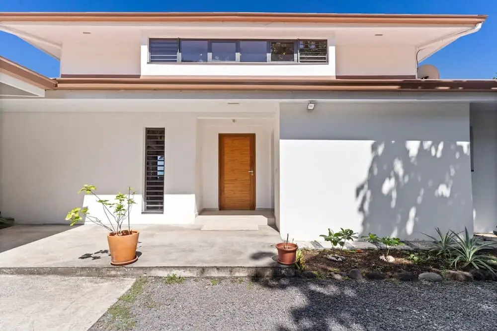Spacious 3BR Oceanfront Retreat Paea Tahiti