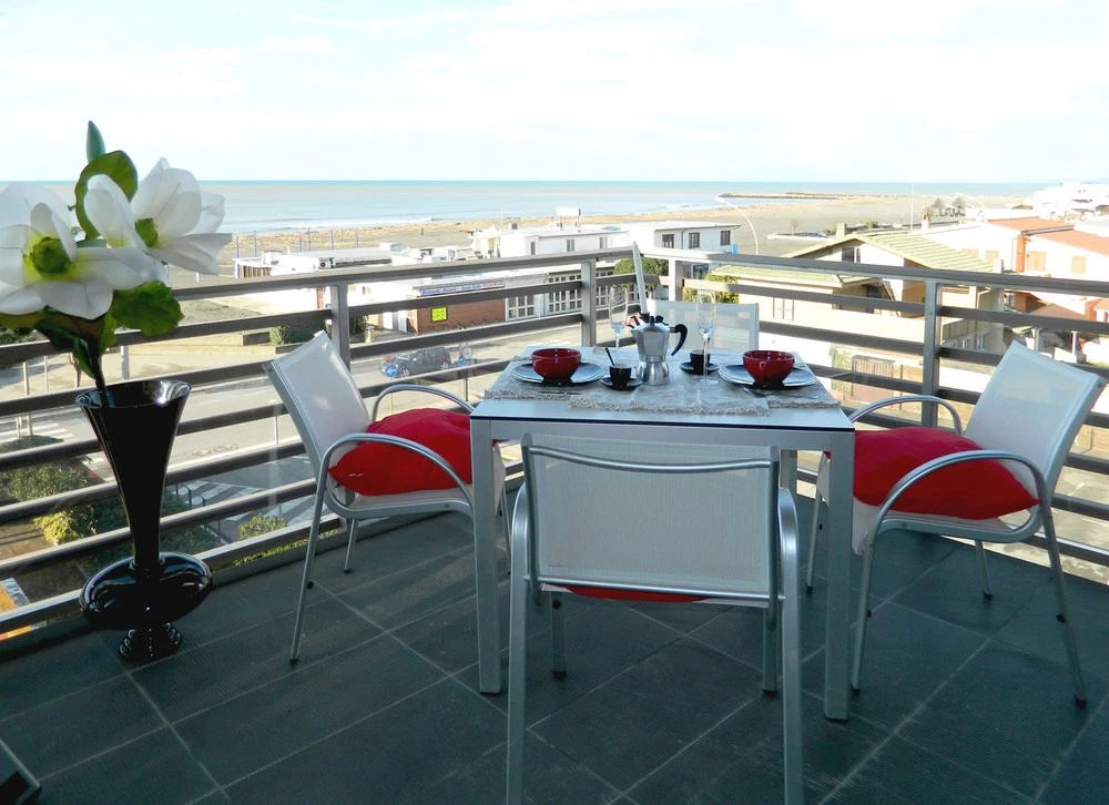 Balcony & Terrace