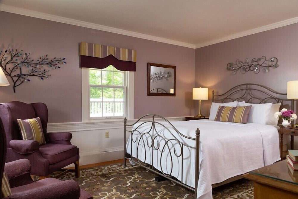 Rabbit Hill Inn — 4