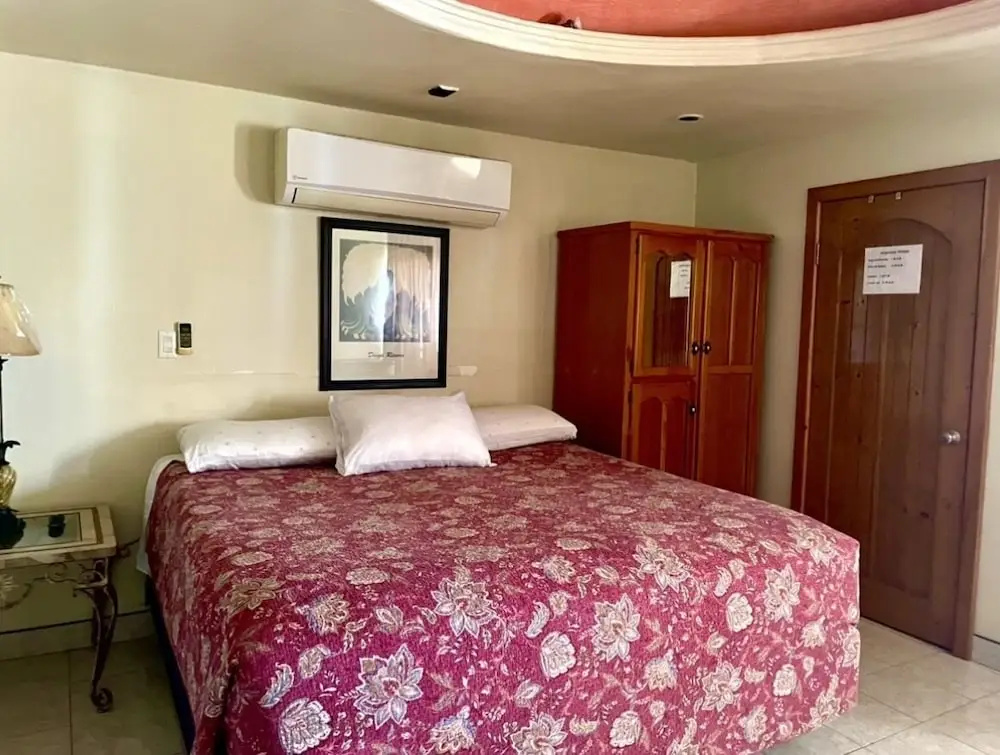 Economy room