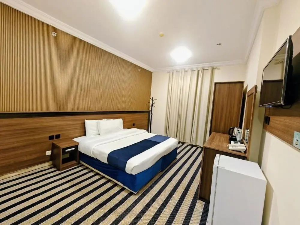 Classic Double room (full double bed)