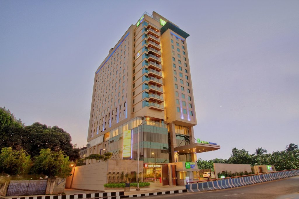 Holiday Inn Bengaluru Racecourse, an IHG Hotel image