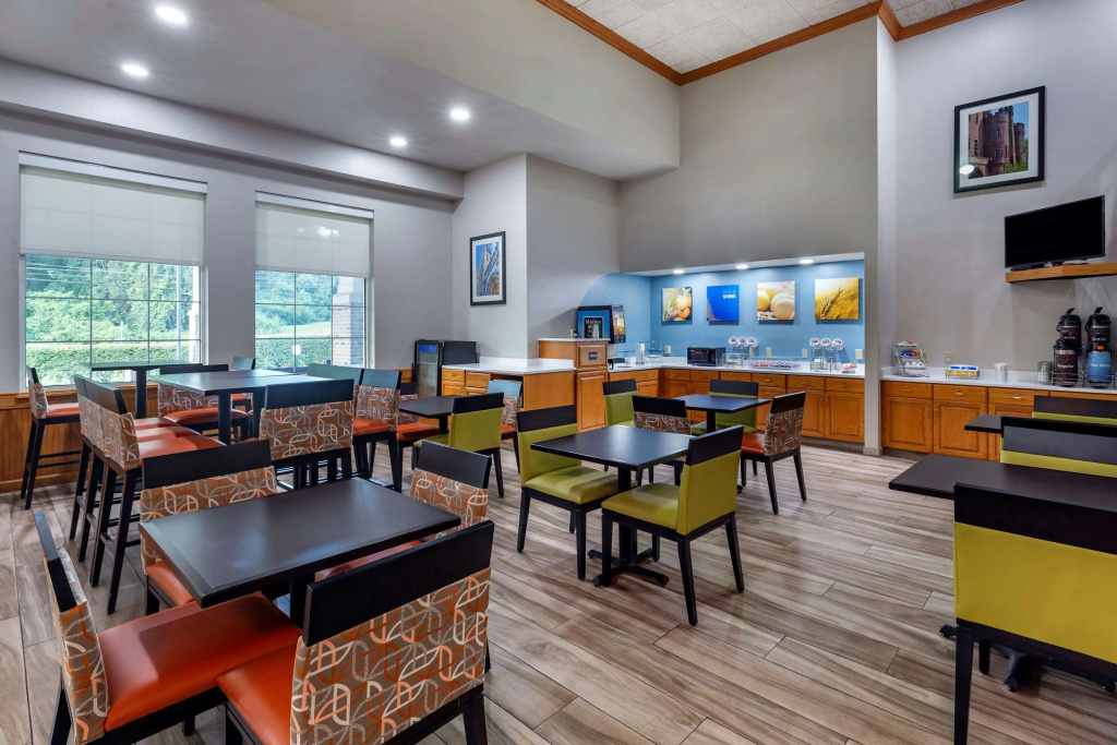 Food & Beverage