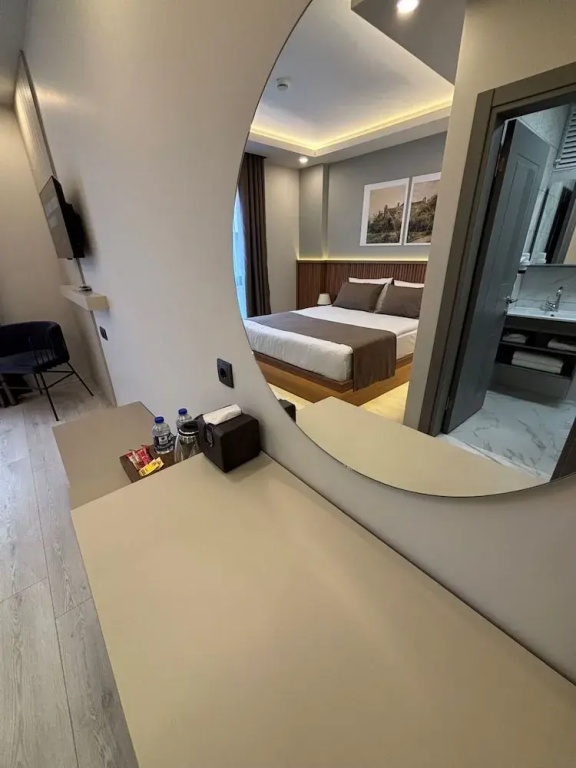 Economy room