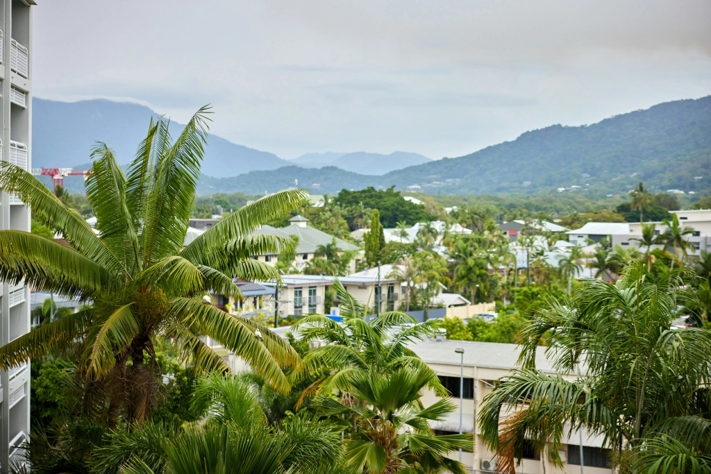 Cairns Harbourside Hotel