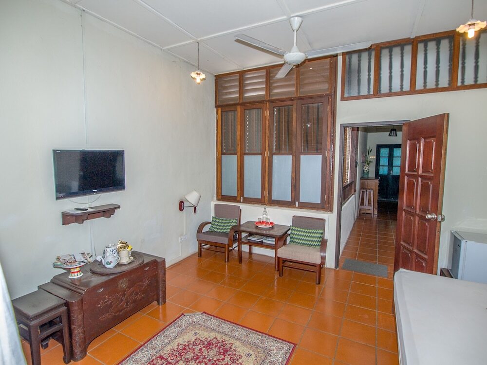Noordin Street House