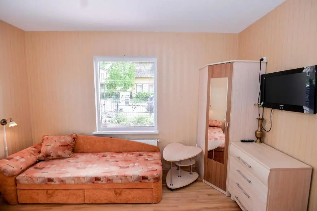 1 Bedroom Apartment