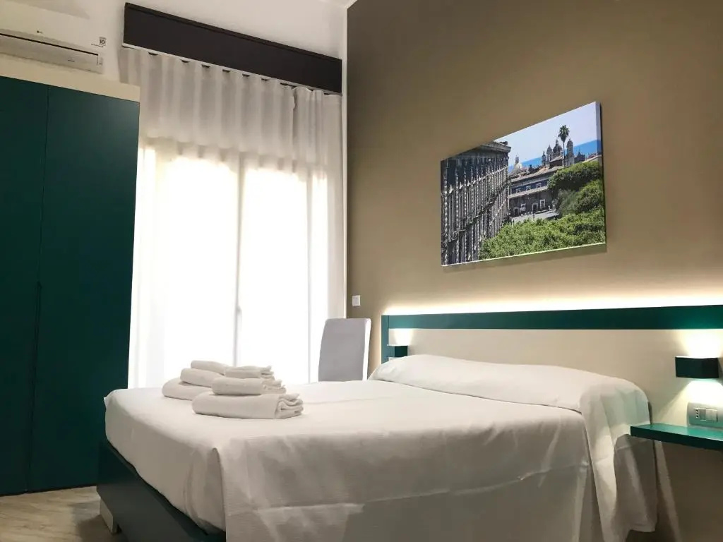 Standard Double room with balcony (full double bed)