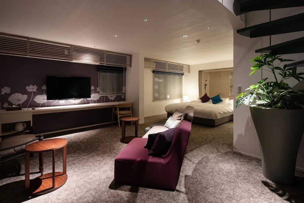 Double Penthouse Suite (full double bed)