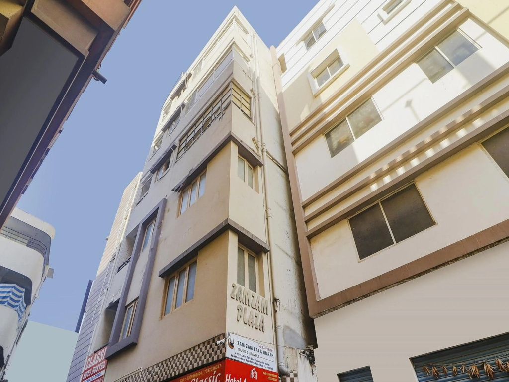 OYO 86305 Hotel Aroma Classic