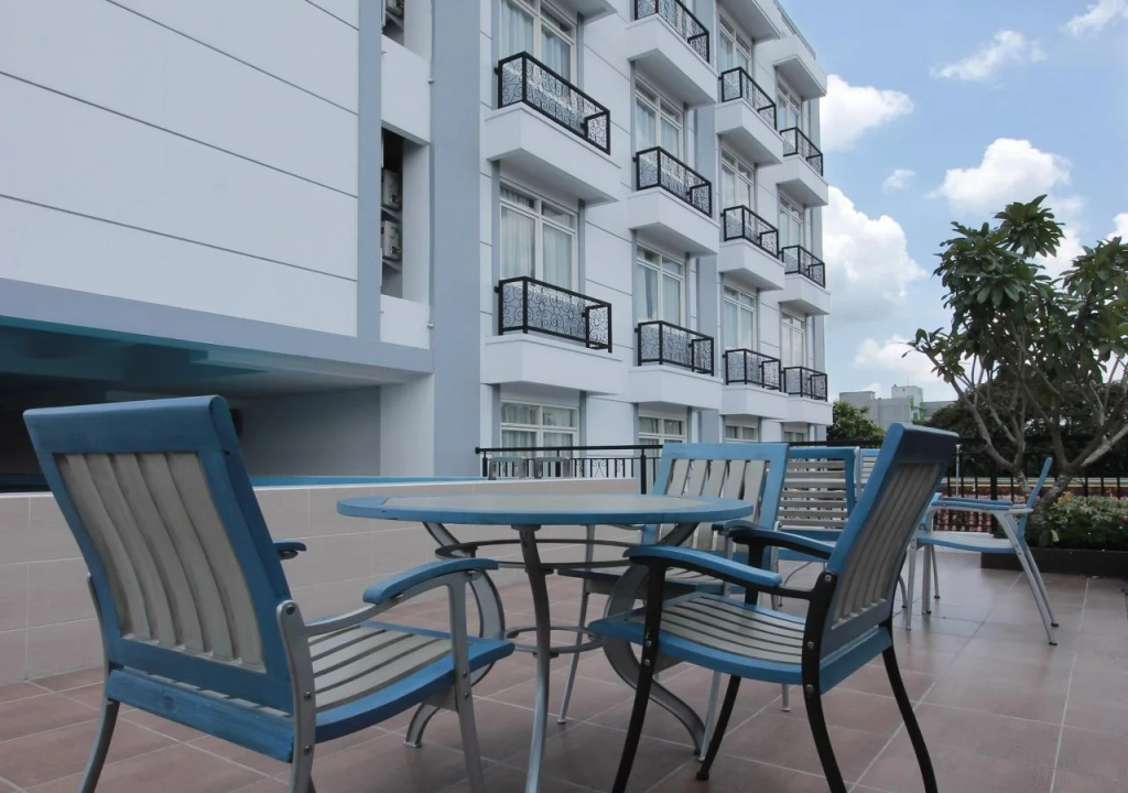 Balcony & Terrace