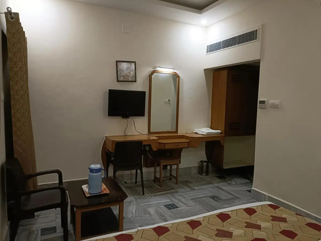 OYO 1294 Hotel Padmini International - Général