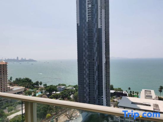 Номер Luxury в The Riviera Wongamat Hong Apartment