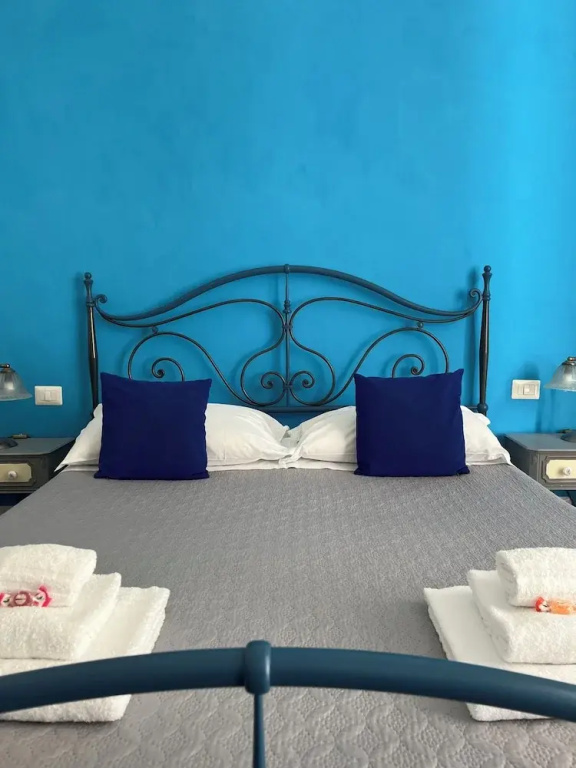 Standard Double room with balcony and with city view (full double bed)