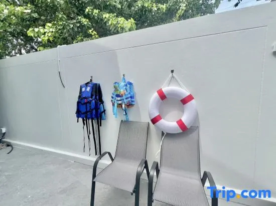 The Botany Pool Villa — 3