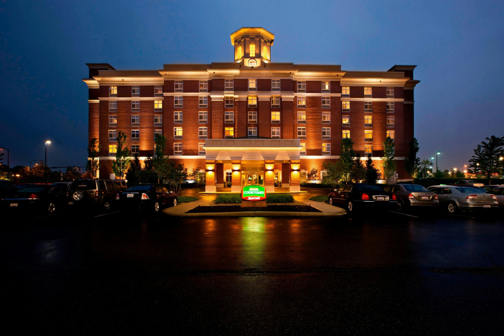 Courtyard by Marriott Easton-Columbus