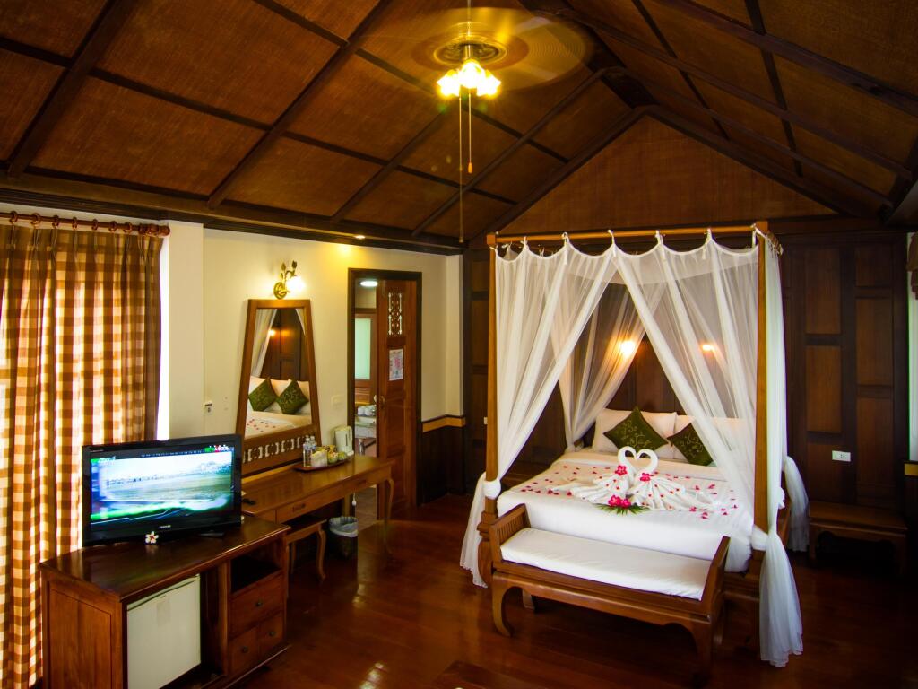 Coco Palm Beach Resort, Ko Samui by null
