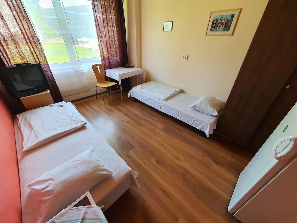 Economy Double room (twin beds)