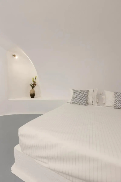 2 Bedrooms Villa with balcony