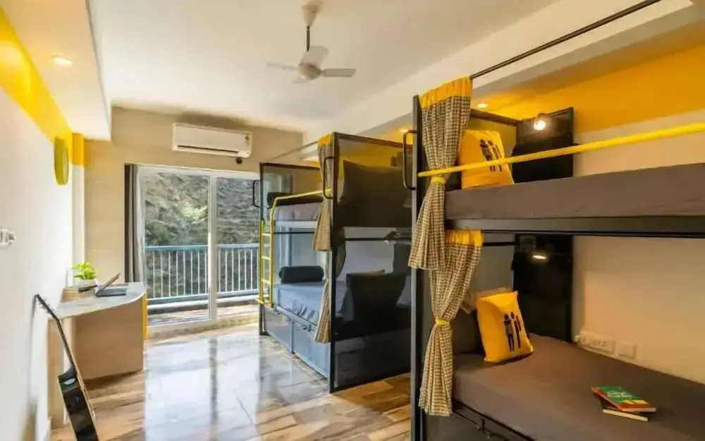 Bed in Dorm with balcony and with view