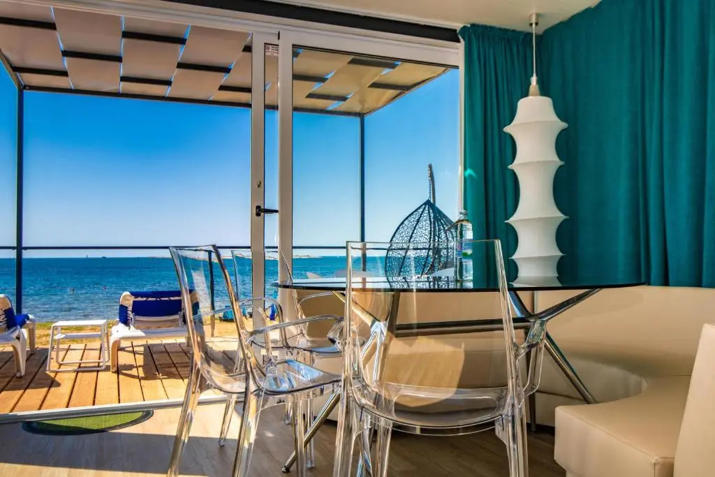 2 Bedrooms Camping with sea view