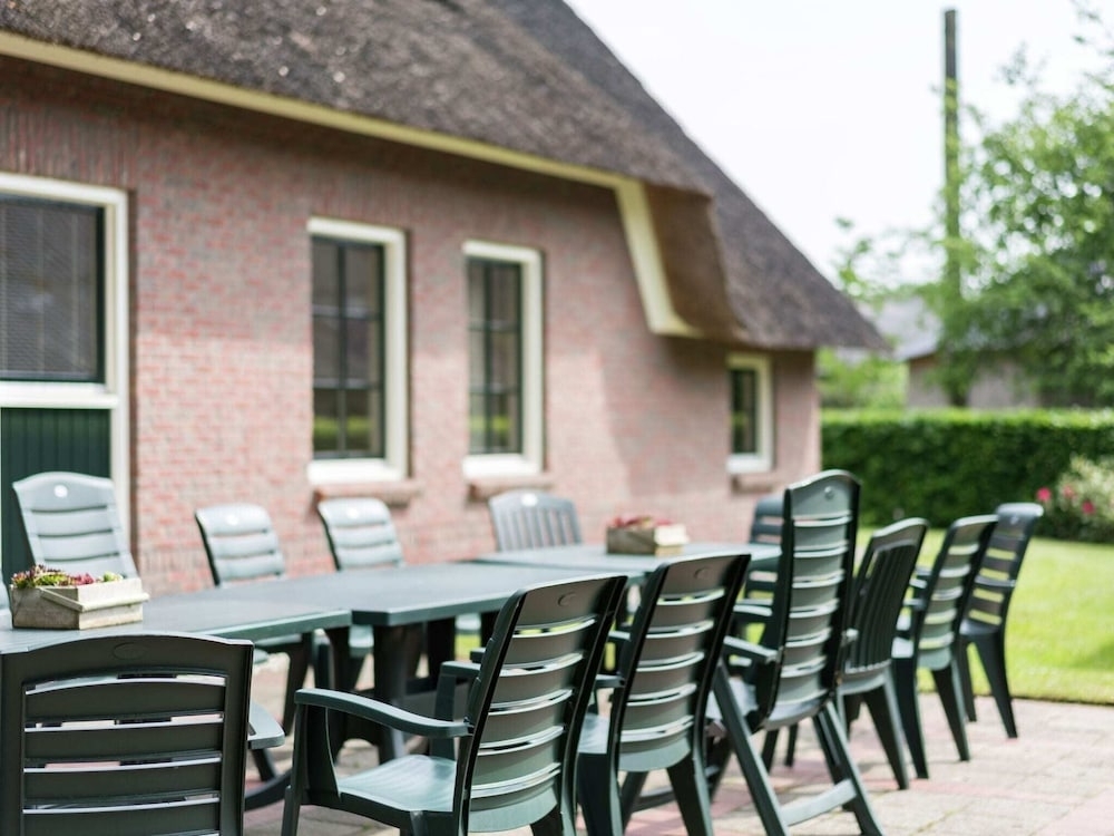 Attractive Farmhouse In Hardenberg-Rheeze With Garden