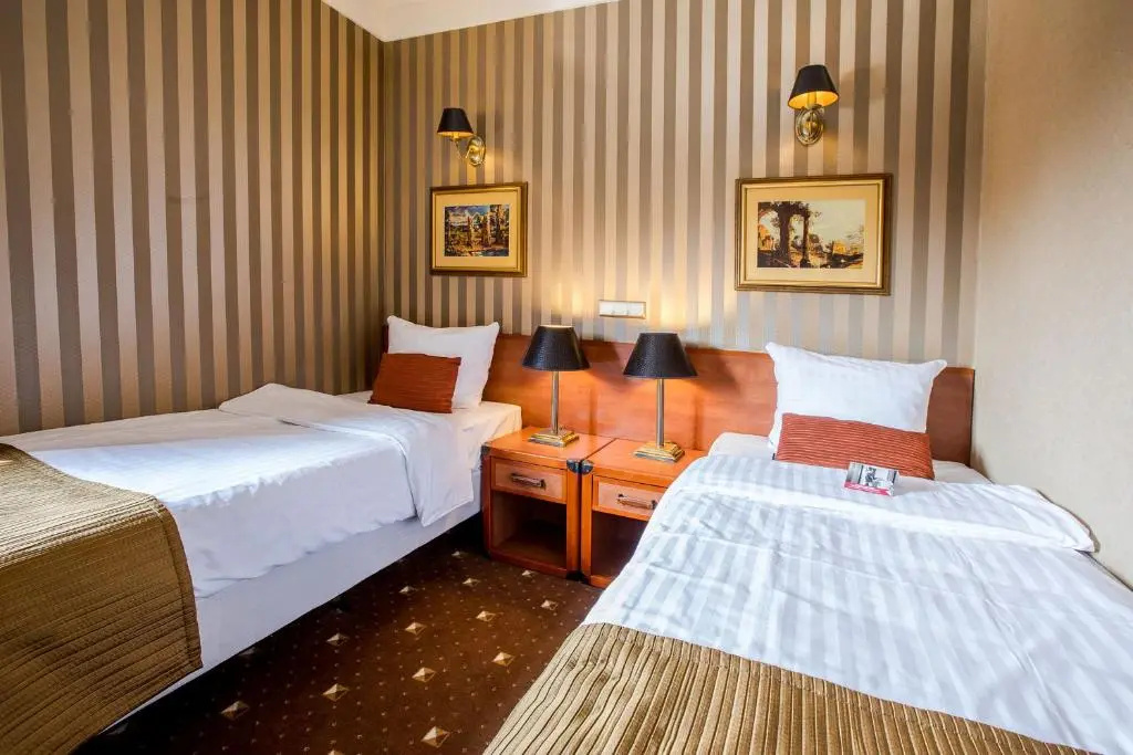 Deluxe Double room (twin beds)