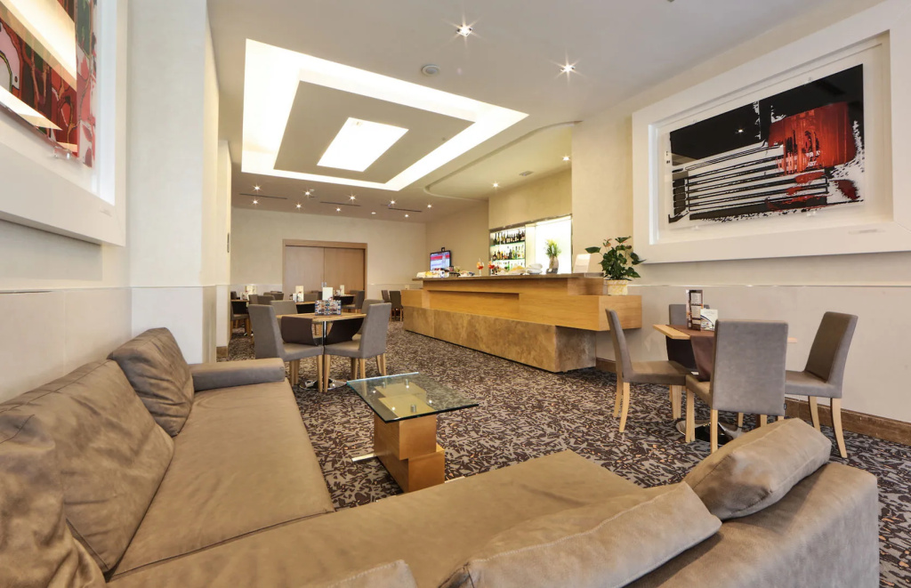Hilton Garden Inn Rome Colosseum Hotel