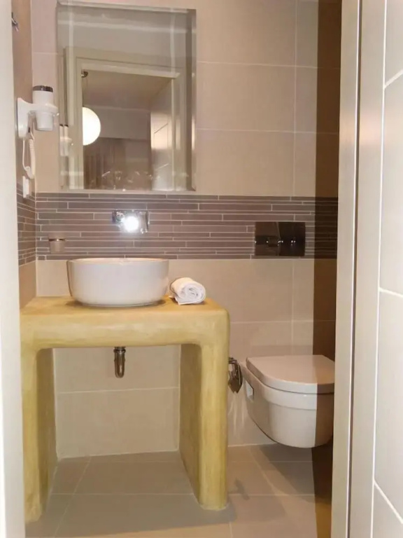 Deluxe Basement room