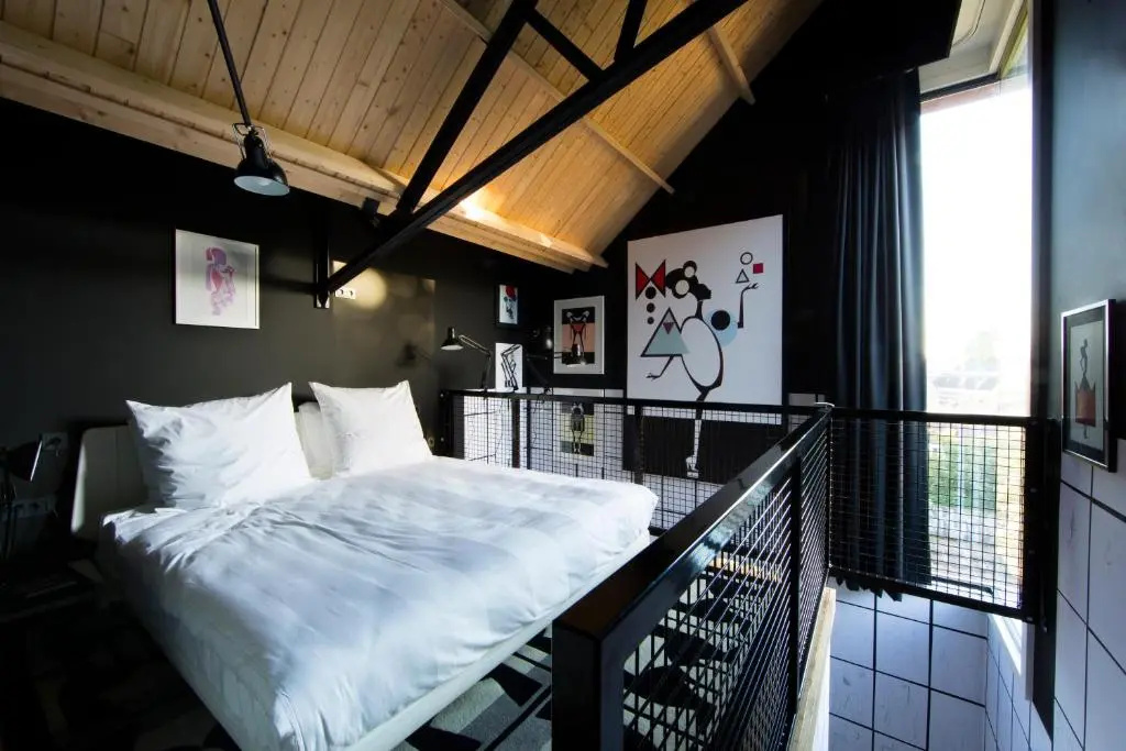 Superior room