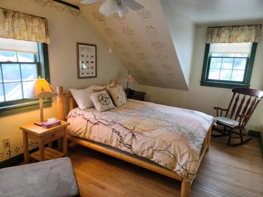 Standard Double room (full double bed)