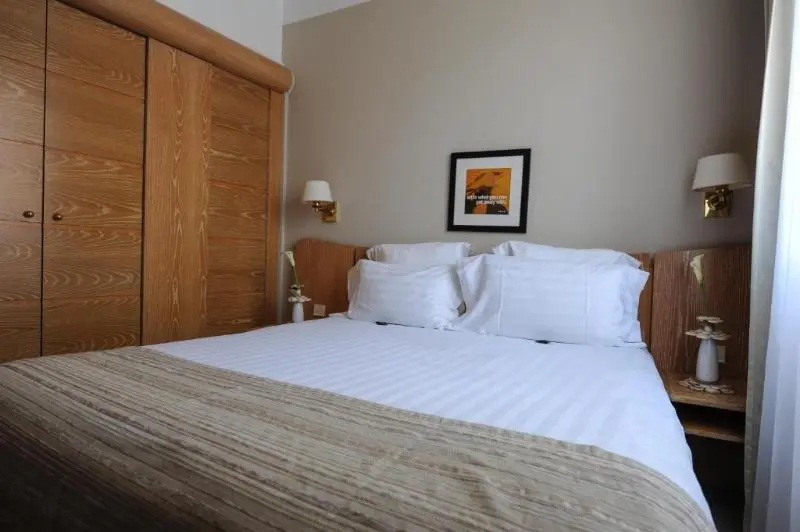 Le Grand Hotel By Stay Collection - Chambres