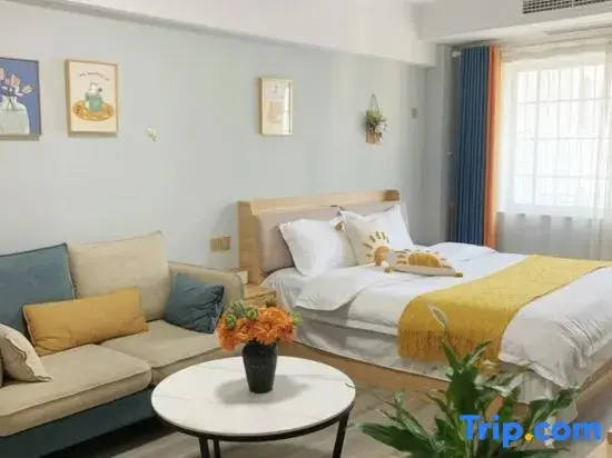 Shiguang Homestay (Gucheng Cultural Tourism Zone Branch)