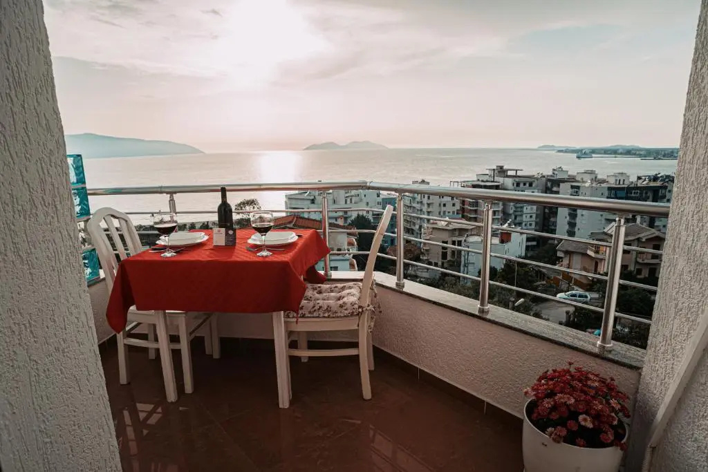 Standard Triple room with balcony and with sea view