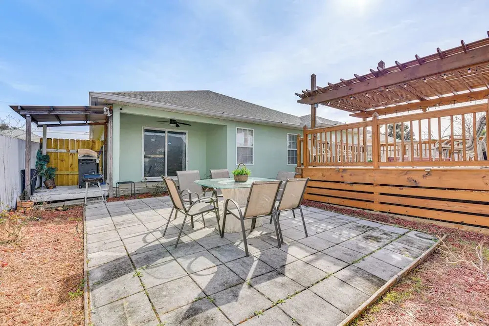 Pet-friendly PCB Home w/ Hot Tub, Near Beaches!