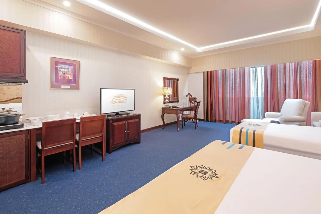 Sunlake Waterfront Resort and Convention - фото 36