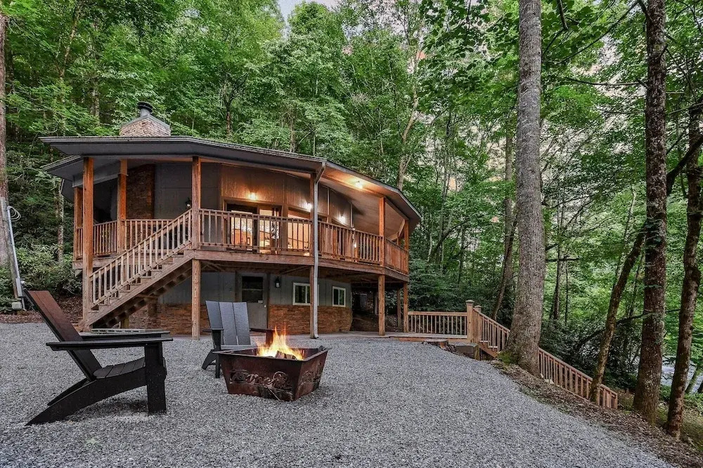 Dream Catcher 1 Bedroom Home by RedAwning