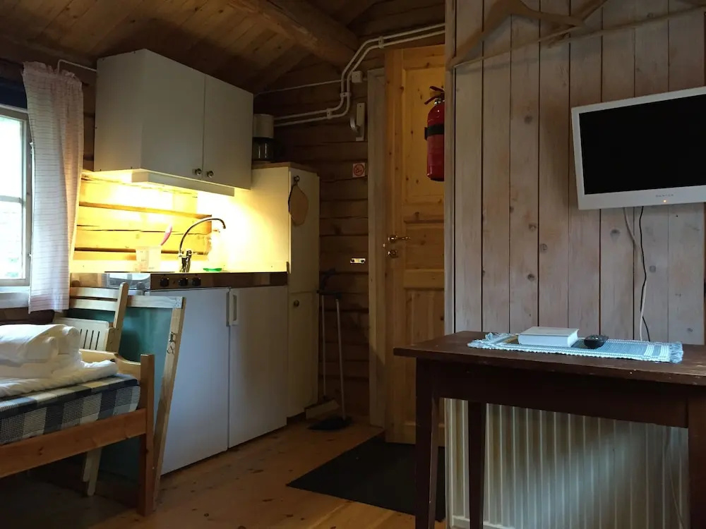 Standard room with partial view