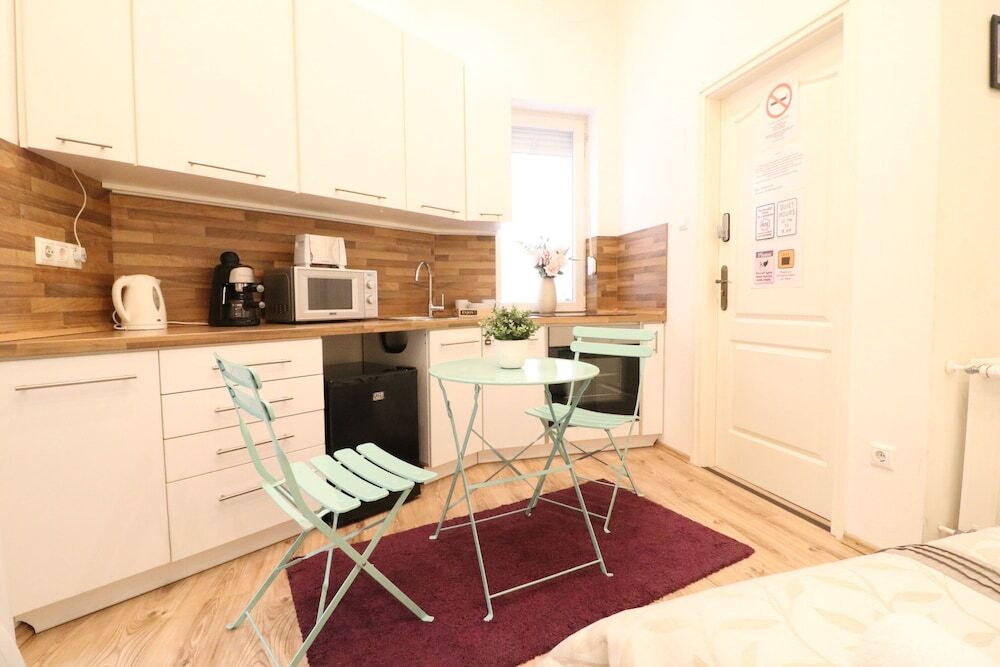 gallery_image_hidden_5